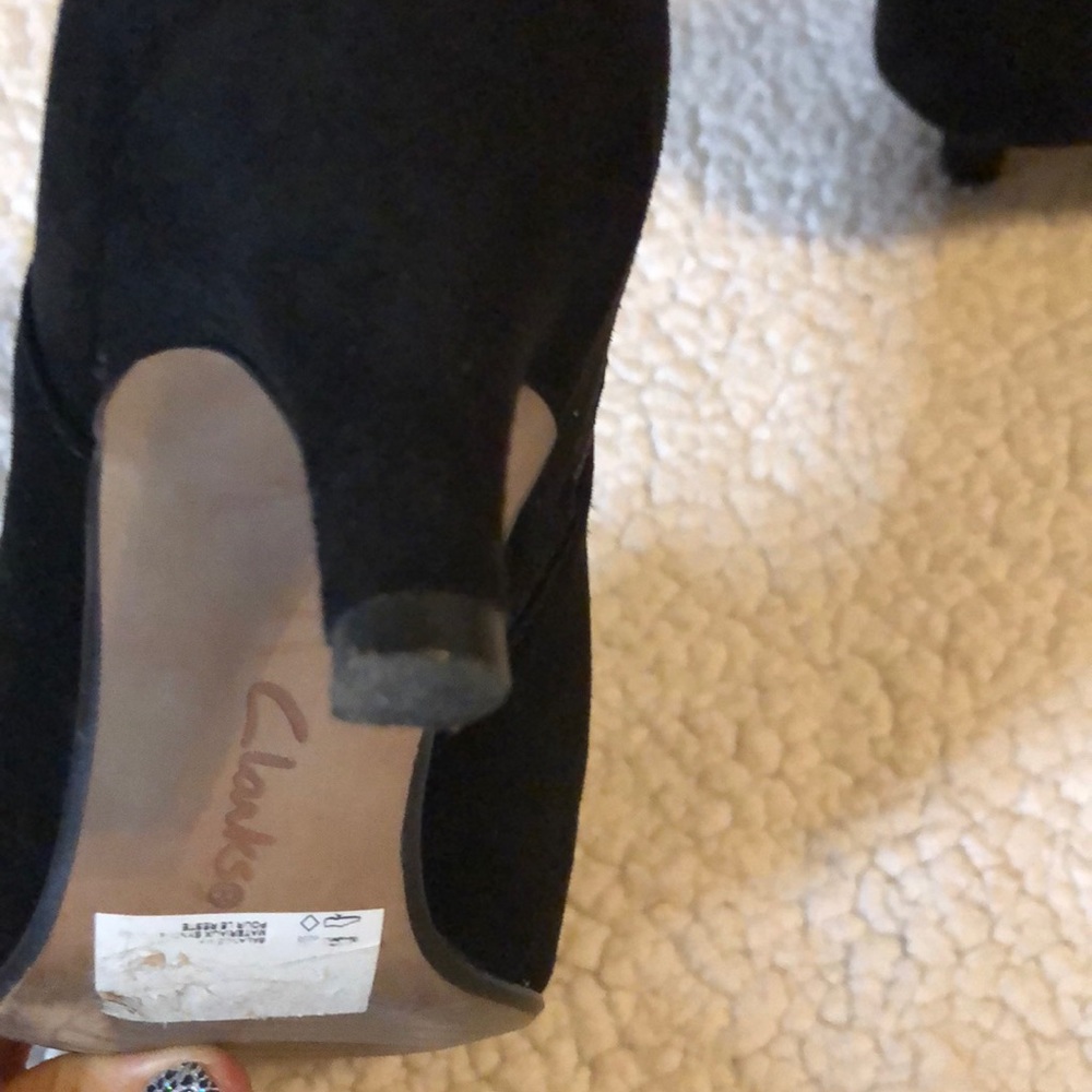 Clarks Bootie - Picture 9 of 9